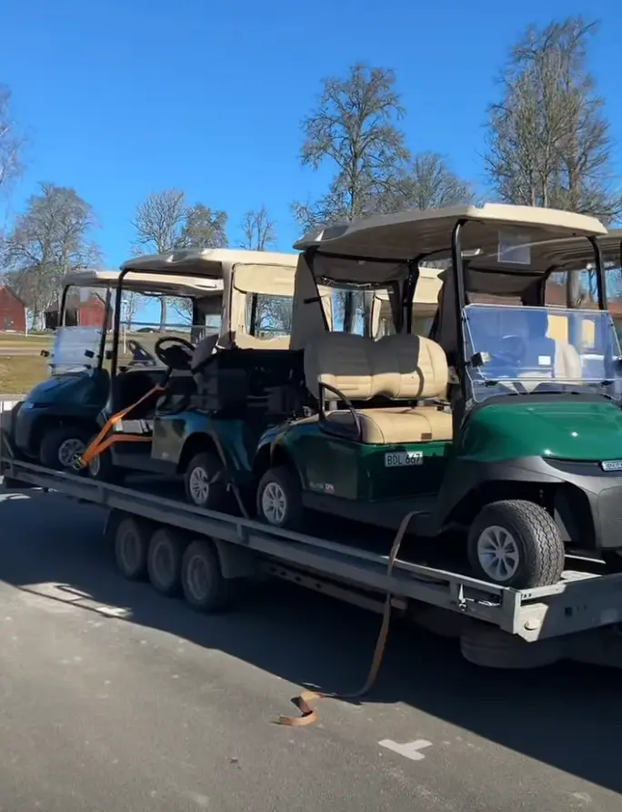 "026års nya golfbilar - Ett starkt tillskott för vårt golfpaket ! och för den som vill ta sig runt i golfbil!